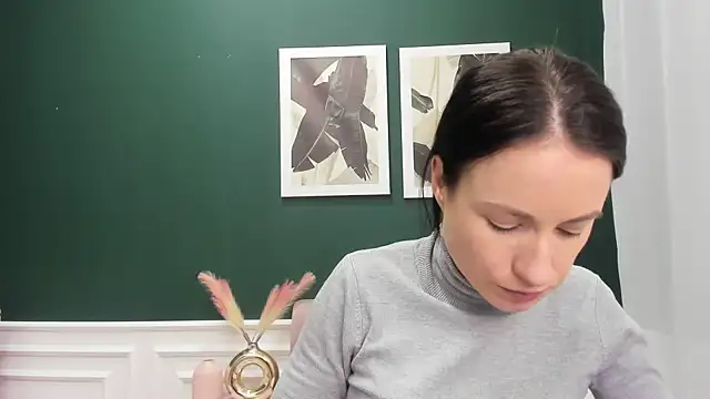LeiilaBloom online show from 03/02/25, 02:10