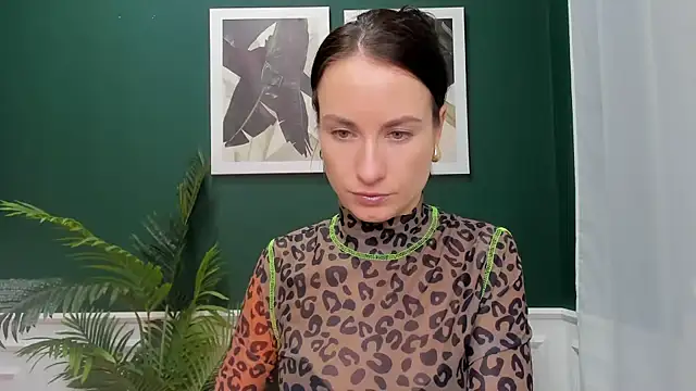 LeiilaBloom online show from 03/20/25, 03:04