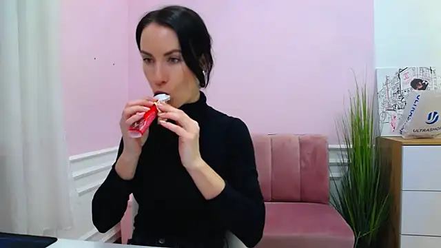 LeiilaBloom online show from 03/22/25, 03:09