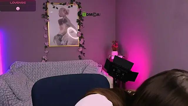 Snapshot of flora_ri chatting on 10/10/25, 09:19 flora ri online show from 10/10/25, 09:19