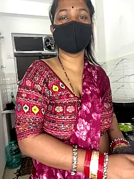 YourSuperTanya online show from 12/01/25, 03:17