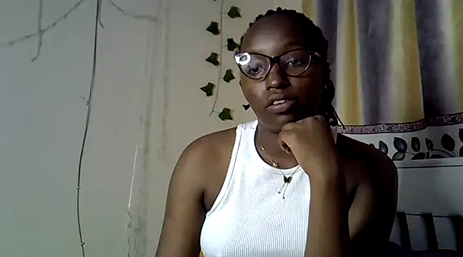 Snapshot of Vprettieeer chatting on 01/17/25, 05:51 Vprettieeer online show from 01/17/25, 05:51