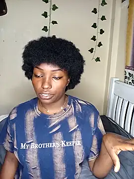 Snapshot of Vprettieeer chatting on 02/19/25, 01:51 Vprettieeer online show from 02/19/25, 01:51