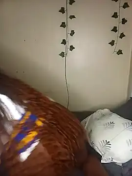 Snapshot of Vprettieeer chatting on 03/10/25, 05:00 Vprettieeer online show from 03/10/25, 05:00