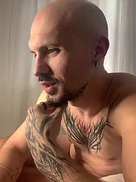 AssHunter4k online show from 02/01/25, 02:24