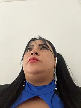 Miia Jazmin online show from 10/31/25, 04:19