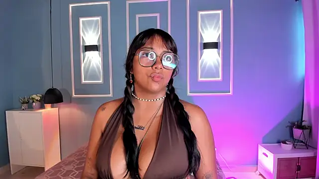 isabella zc online show from 06/20/26, 11:46
