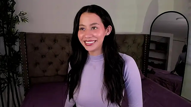 Snapshot of hannah_brady chatting on 02/07/25, 08:31 hannah brady online show from 02/07/25, 08:31