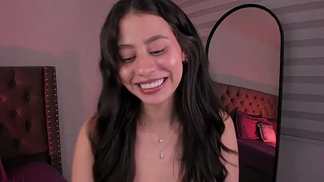 Snapshot of hannah_brady chatting on 02/11/25, 12:17 hannah brady online show from 02/11/25, 12:17