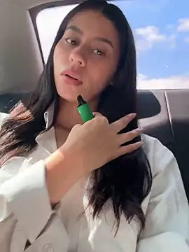 Snapshot of hannah_brady chatting on 03/03/25, 02:59 hannah brady online show from 03/03/25, 02:59