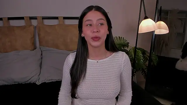 Snapshot of hannah_brady chatting on 09/18/25, 10:45 hannah brady online show from 09/18/25, 10:45