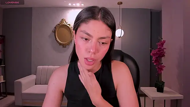 LannaCarterX online show from 02/19/25, 03:50