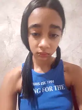 Snapshot of Zoe_Sweett18 chatting on 11/28/25, 12:41 Zoe Sweett18 online show from 11/28/25, 12:41