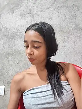 Snapshot of Zoe_Sweett18 chatting on 12/02/25, 12:32 Zoe Sweett18 online show from 12/02/25, 12:32