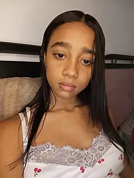 Zoe Sweett18 online show from 05/13/26, 06:27