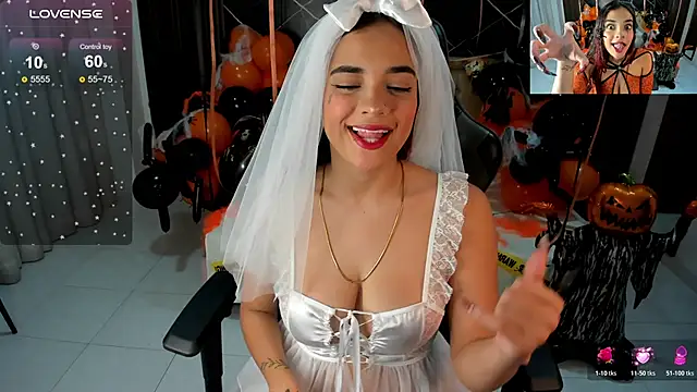 Snapshot of Lolly_18 chatting on 10/23/25, 03:11 Lolly 18 online show from 10/23/25, 03:11