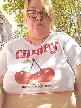 diosacurvy1984 online show from 06/06/26, 11:26