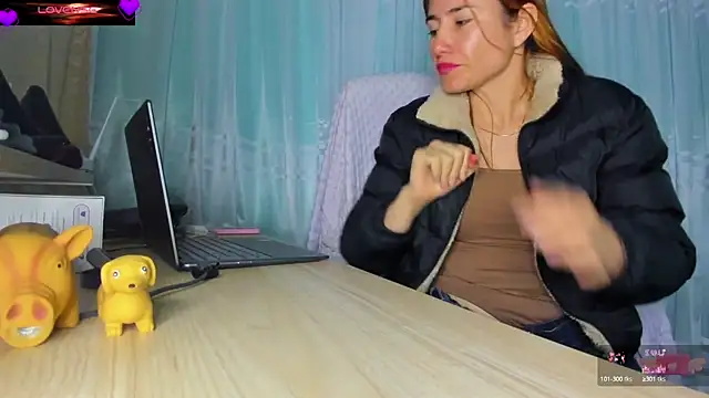 VioletParkker online show from 10/17/25, 12:01