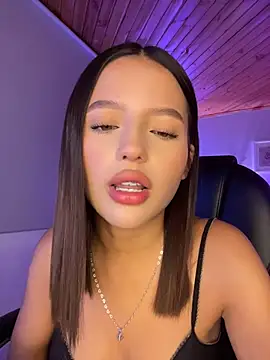 Sofia18 pinkk online show from 07/02/26, 03:23