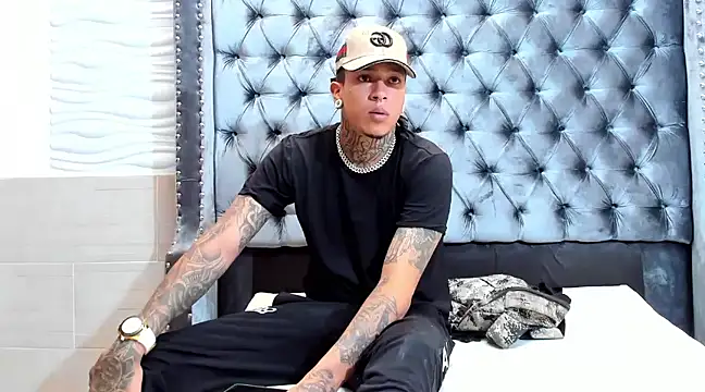 Snapshot of Kenaii_7777 chatting on 01/18/25, 09:45 Kenaii 7777 online show from 01/18/25, 09:45