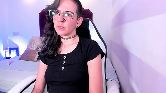 Snapshot of ana_liebert chatting on 03/03/25, 12:27 ana liebert online show from 03/03/25, 12:27