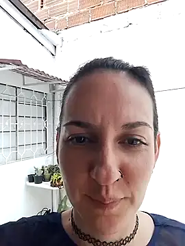 Snapshot of ana_liebert chatting on 10/24/25, 09:33 ana liebert online show from 10/24/25, 09:33