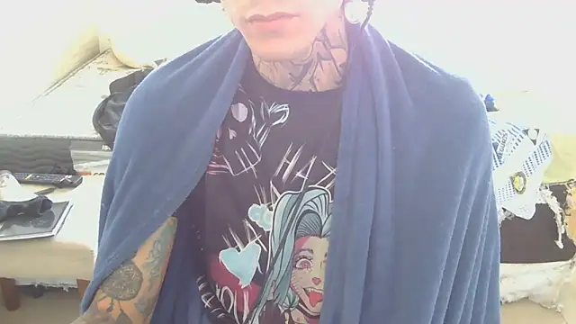 Snapshot of smokingink chatting on 06/06/26, 03:28 smokingink online show from 06/06/26, 03:28