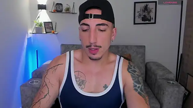 dylanspencer28 online show from 10/20/25, 11:27