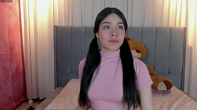 Snapshot of camilapersy chatting on 02/10/25, 12:50 camilapersy online show from 02/10/25, 12:50