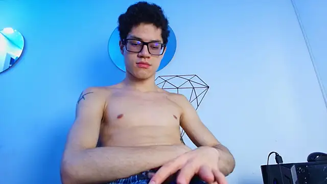 Snapshot of wolfandsky chatting on 11/20/25, 11:43 wolfandsky online show from 11/20/25, 11:43