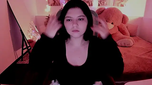 DiaAngell online show from 05/24/26, 07:41