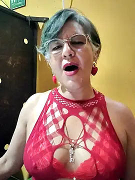 ilonna2025 online show from 06/13/26, 11:24