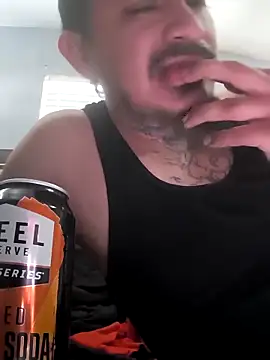 Burrrucecold00 online show from 02/23/25, 10:53