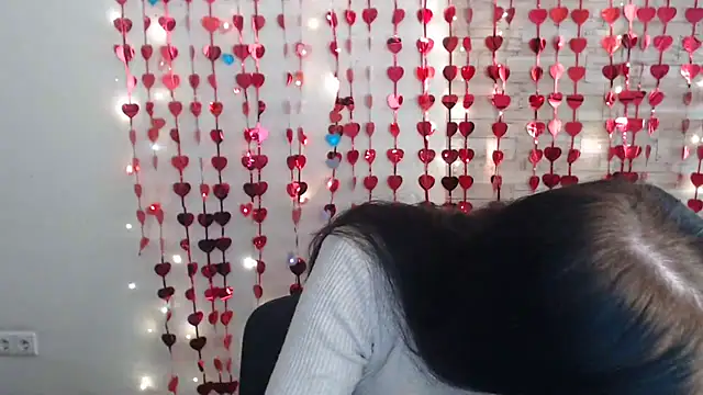 Liana Ray online show from 02/09/25, 07:16