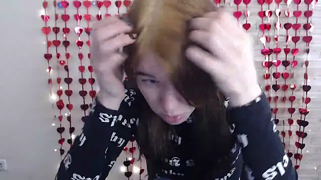 Liana Ray online show from 02/12/25, 09:42