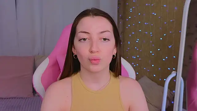 Ann moon   online show from 02/15/25, 04:23