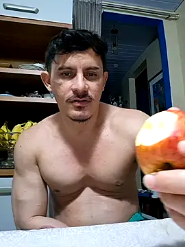 Snapshot of casaputo41 chatting on 02/07/25, 03:12 casaputo41 online show from 02/07/25, 03:12