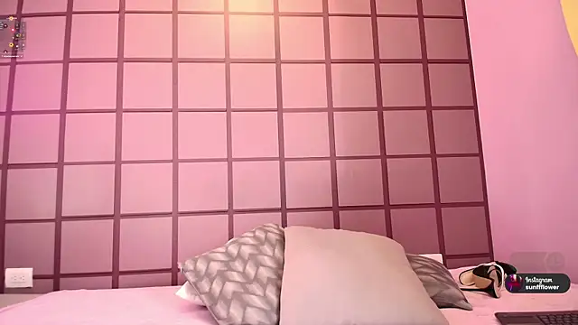 LissMonroe online show from 12/15/25, 10:52