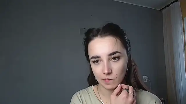 Snapshot of Eva_Gloryy chatting on 03/07/26, 02:58 Eva Gloryy online show from 03/07/26, 02:58