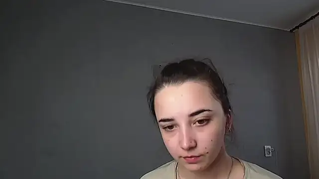 Snapshot of Eva_Gloryy chatting on 03/12/26, 08:53 Eva Gloryy online show from 03/12/26, 08:53