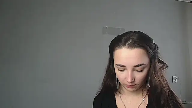 Snapshot of Eva_Gloryy chatting on 03/17/26, 12:52 Eva Gloryy online show from 03/17/26, 12:52