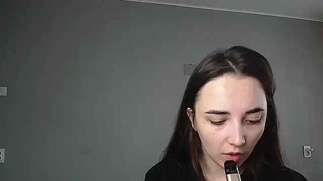 Snapshot of Eva_Gloryy chatting on 04/13/26, 09:15 Eva Gloryy online show from 04/13/26, 09:15