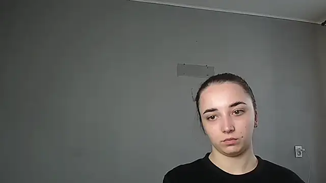 Snapshot of Eva_Gloryy chatting on 04/14/26, 09:26 Eva Gloryy online show from 04/14/26, 09:26
