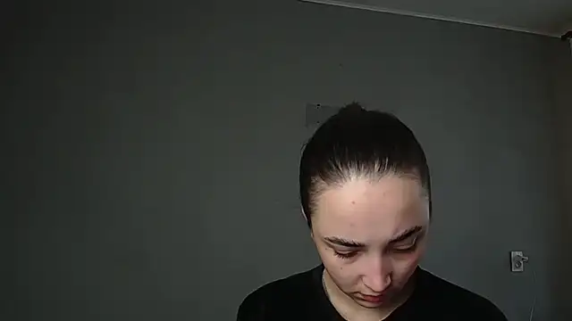 Snapshot of Eva_Gloryy chatting on 04/17/26, 06:49 Eva Gloryy online show from 04/17/26, 06:49