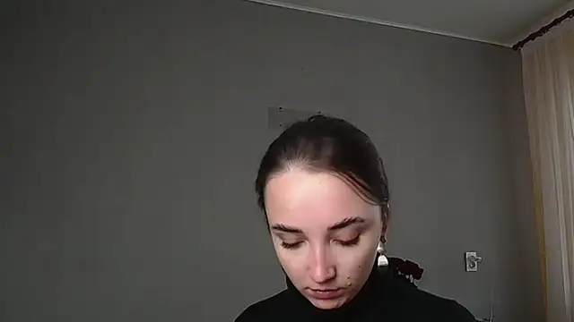 Snapshot of Eva_Gloryy chatting on 04/19/26, 03:11 Eva Gloryy online show from 04/19/26, 03:11