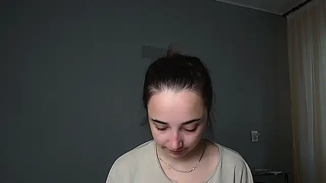 Snapshot of Eva_Gloryy chatting on 05/13/26, 10:45 Eva Gloryy online show from 05/13/26, 10:45