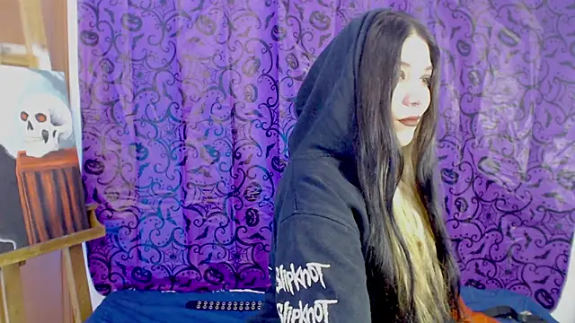 sharonnleon online show from 10/24/25, 04:36