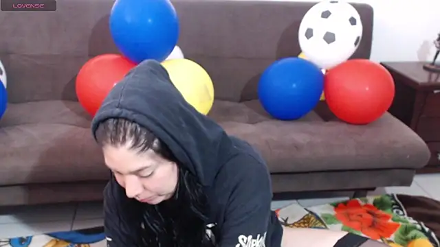 sharonnleon online show from 07/10/26, 12:41