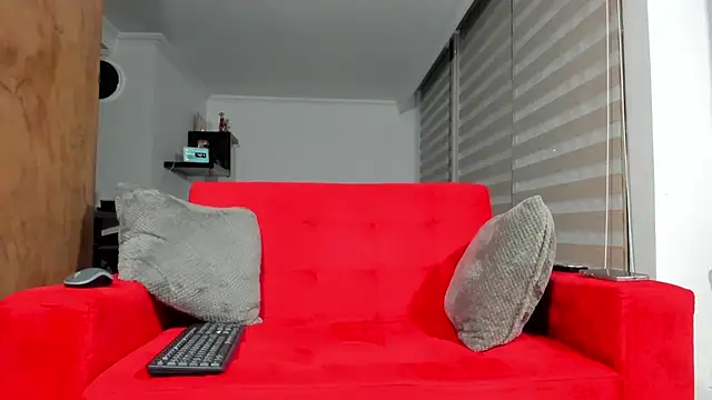 Snapshot of dereckgreen chatting on 12/03/25, 10:02 dereckgreen online show from 12/03/25, 10:02