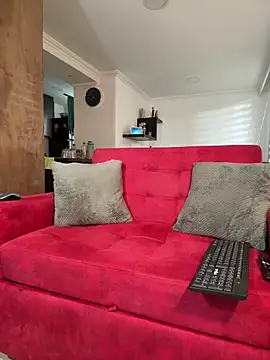 Snapshot of dereckgreen chatting on 12/18/25, 12:55 dereckgreen online show from 12/18/25, 12:55